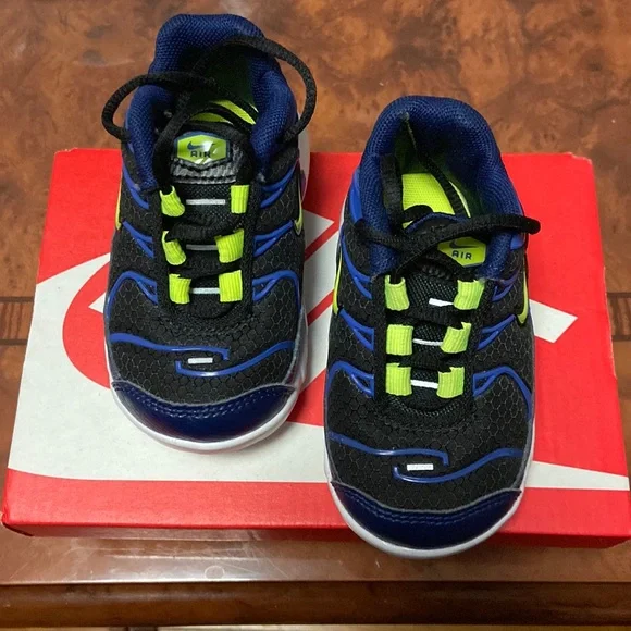 Nike Air Max - Picture 1 of 4